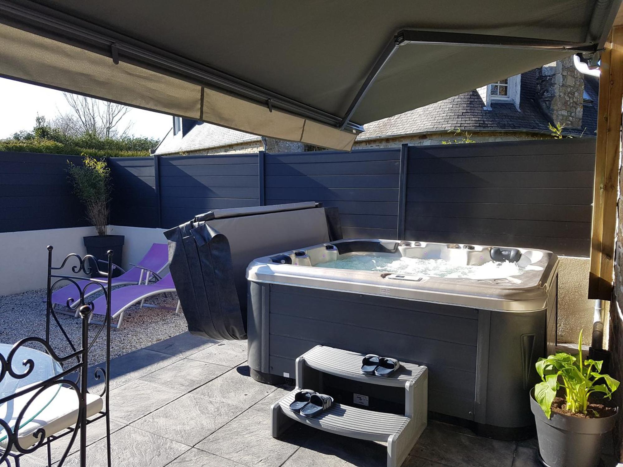 Gite Merlin Spa Privatif Et Sauna Trélévern Exterior foto